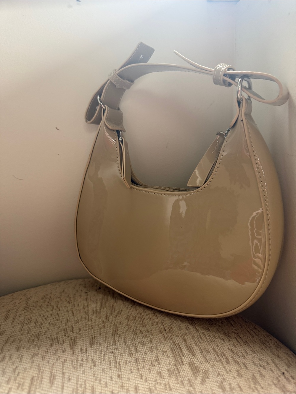 PrettyLittleThing Beige Patent Shoulder Bag